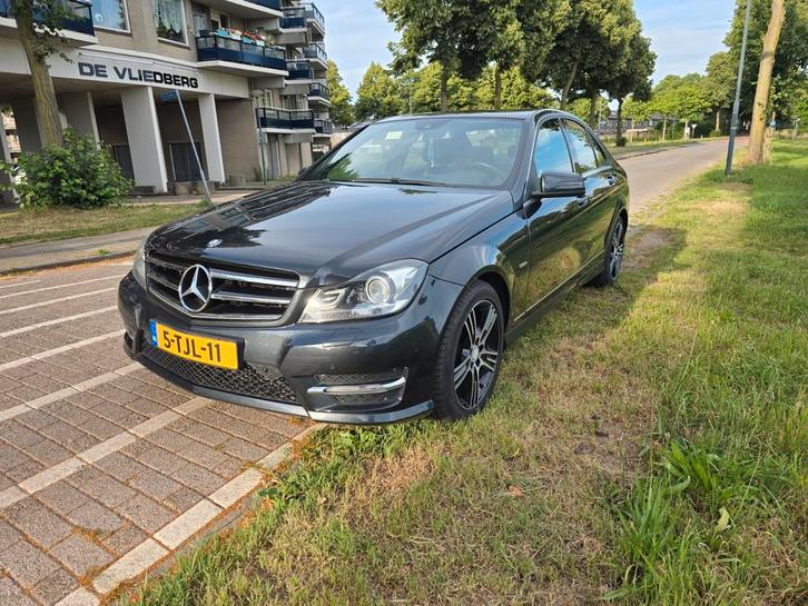 Mercedes-Benz C-Klasse 1.6 C180 Kompr. Sedan AUT 2014 Zwart, Auto's, Mercedes-Benz, Particulier, C-Klasse, Benzine, C, Sedan, Automaat