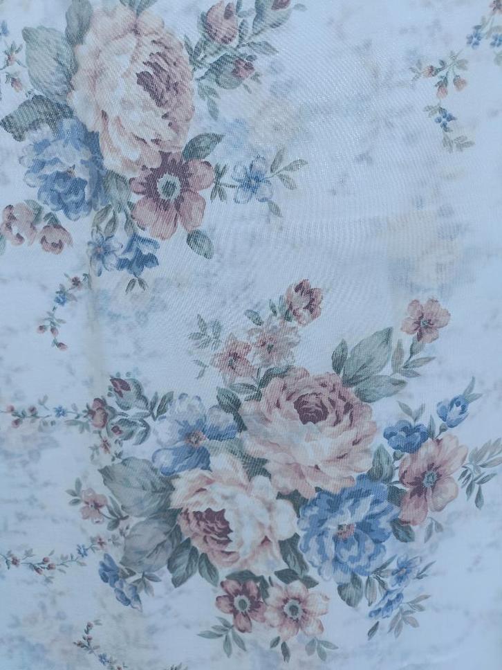 Romantische stijl dekbedovertrek bloemen en 2 slopen (KB11, Huis en Inrichting, Slaapkamer | Beddengoed, Gebruikt, Overige typen