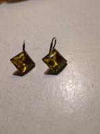 Oorbellen met glanzend gele steentjes, Sieraden, Tassen en Uiterlijk, Oorbellen, Ophalen of Verzenden, Nieuw, Geel, Overige materialen