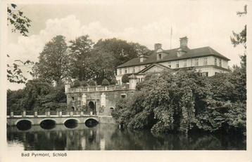 (701-394-025) Bad Pyrmont Schloss beschikbaar voor biedingen