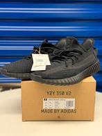 Adidas Yeezy 350 V2 Black 44, Zwart, Nieuw, Ophalen of Verzenden, Sneakers of Gympen