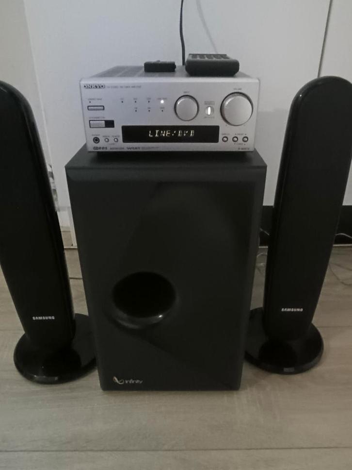 nette onkyo receiver incl 2.1 set, bluetooth en ab, Audio, Tv en Foto, Stereo-sets, Zo goed als nieuw, Tuner of Radio, Speakers