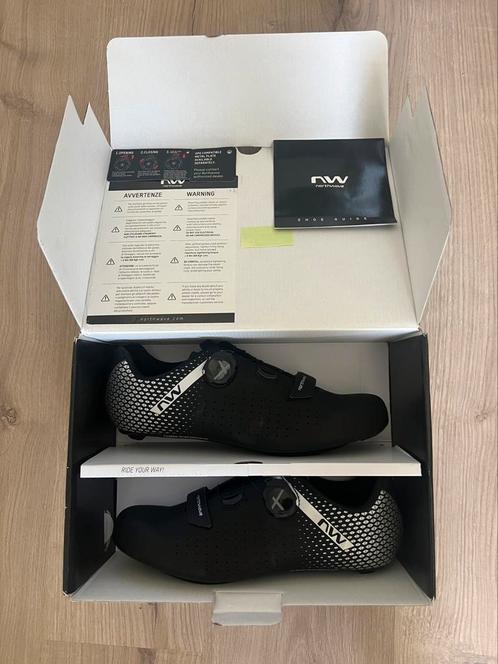 Northwave Core Plus 2 maat 43 - Black/Silver Road Shoes, Sport en Fitness, Wielrennen, Nieuw, Ophalen of Verzenden