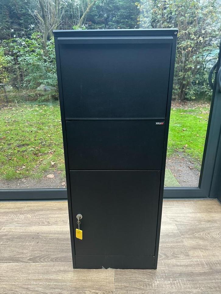 Allux 800 Large pakketbrievenbus - Prima staat!, Tuin en Terras, Brievenbussen, Gebruikt, Staande brievenbus, Staal, Ophalen