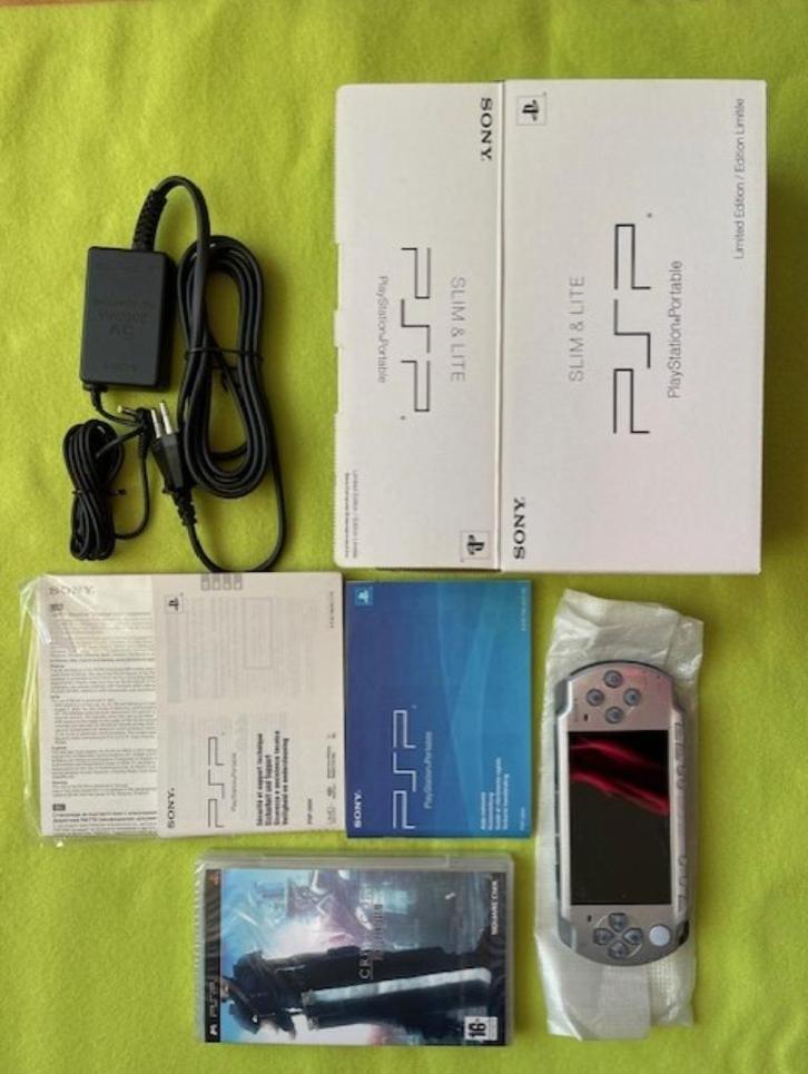 PSP Console Final Fantasy VII advent children special editie, Spelcomputers en Games, Spelcomputers | Sony PSP, Ophalen of Verzenden