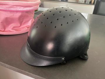 Cap (maat S) + captas beschikbaar voor biedingen