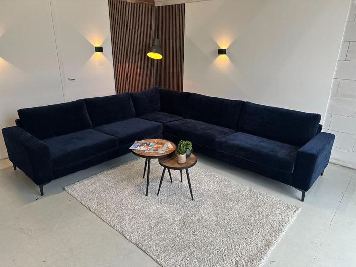 GRATIS BEZORGING hoekbank Noah xl SHOWROOMMODEL INNO Living, Huis en Inrichting, Banken | Bankstellen, Nieuw, Hoekbank, Vierpersoons of meer