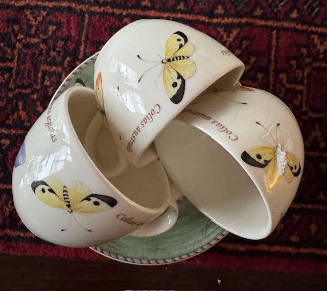 Te koop: 3 espresso kopjes en schoteltjes van Sarah's Garden, Ophalen of Verzenden, Zo goed als nieuw, Overige stijlen, Kop(pen) en/of Schotel(s)