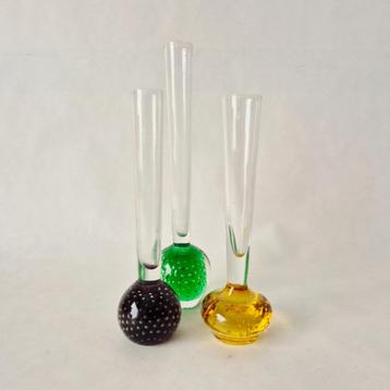 Set van 3 vaasjes bubbels | Vintage vazen | Gekleurde glazen beschikbaar voor biedingen