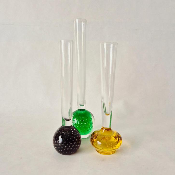 Set van 3 vaasjes bubbels | Vintage vazen | Gekleurde glazen, Huis en Inrichting, Woonaccessoires | Vazen, Gebruikt, Overige kleuren