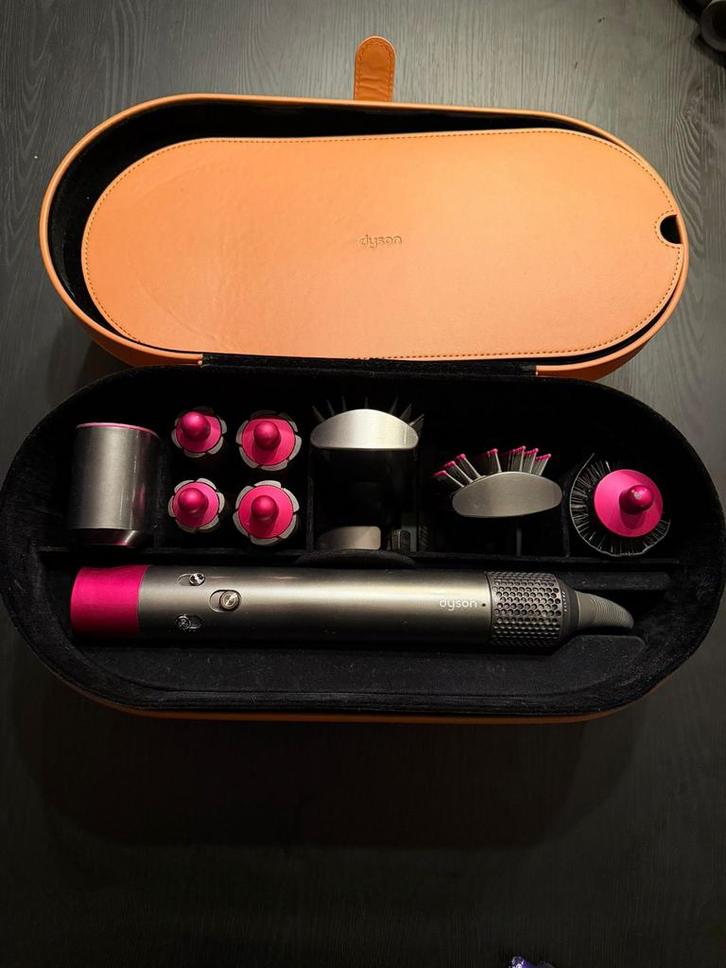 Dyson Airwrap Fuchsia - Complete Set!, Witgoed en Apparatuur, Persoonlijke-verzorgingsapparatuur, Gebruikt, Haarverzorging, Ophalen of Verzenden