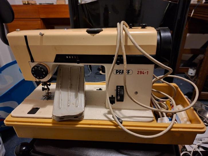 Naaimachine PFAFF 294-1, Hobby en Vrije tijd, Naaimachines en Toebehoren, Gebruikt, Naaimachine, Pfaff, Industrieel, Ophalen