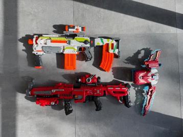Geweldige Nerf set: 2x elektrisch, 2x normaal beschikbaar voor biedingen