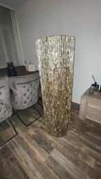 Unieke vaas met schelpen, Huis en Inrichting, Overige materialen, Overige kleuren, Ophalen of Verzenden, Zo goed als nieuw