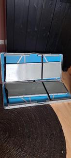 Inklapbaar lichtgewicht tafel met 2 bankjes, Ophalen of Verzenden, Zo goed als nieuw
