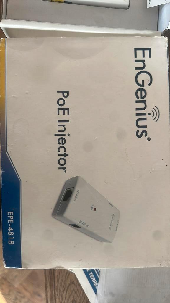 EnGenius NPE-4818, Computers en Software, Netwerk switches, Ophalen of Verzenden