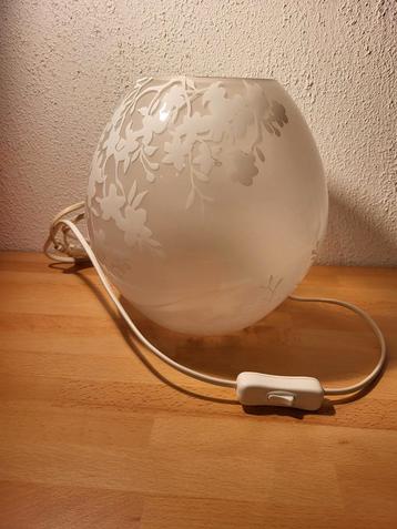 Schemerlamp Knubbig (Ikea) beschikbaar voor biedingen