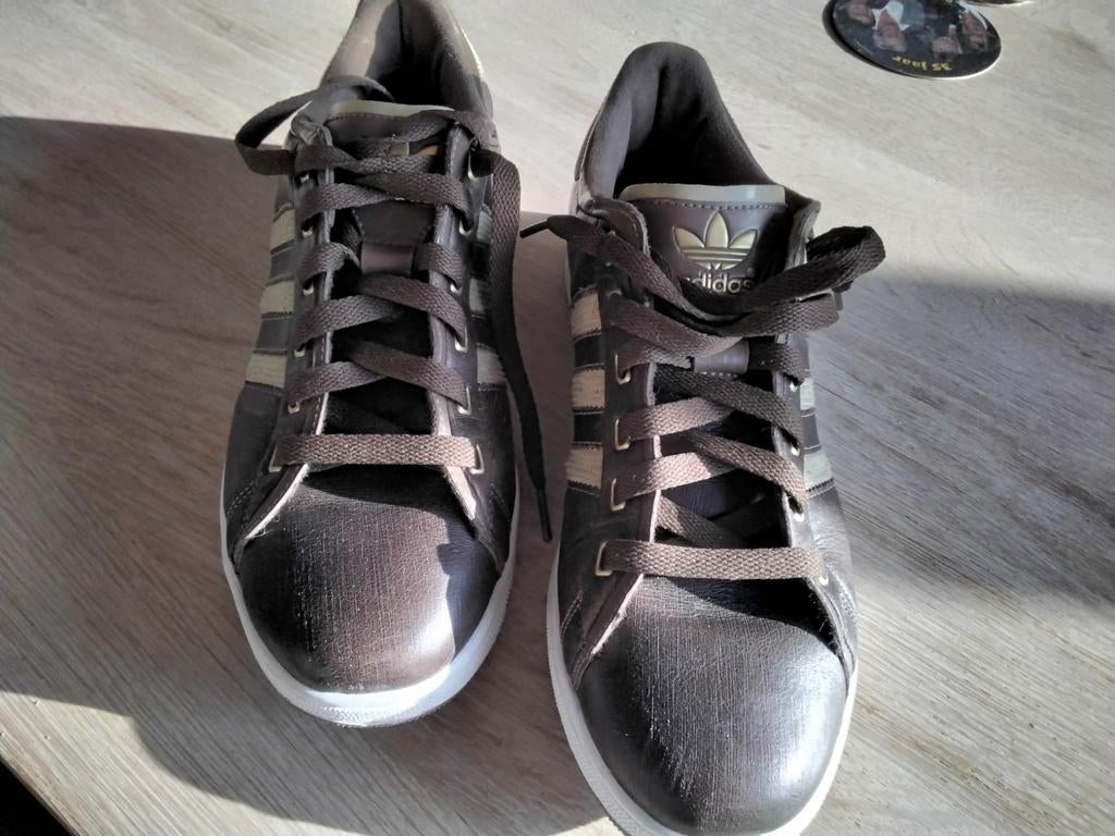 Adidas sneakers, Ophalen of Verzenden, Zo goed als nieuw, Bruin
