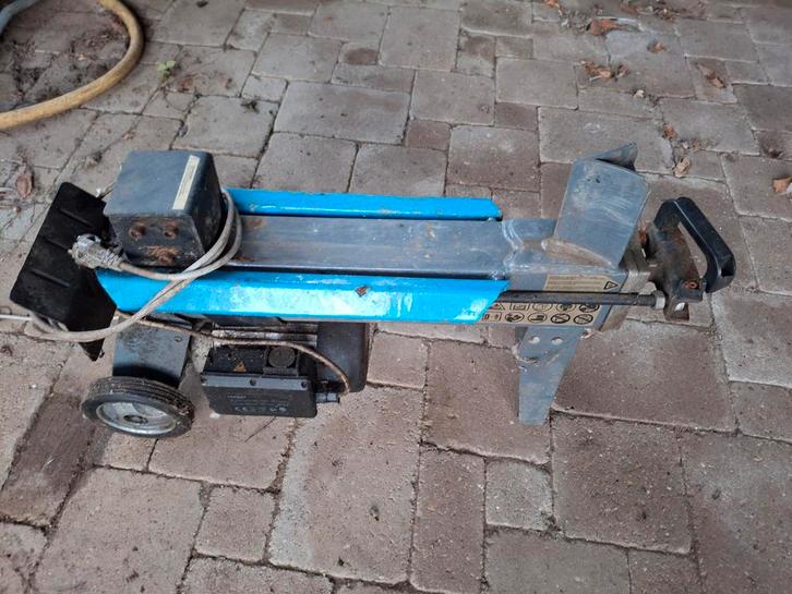 Kloofmachine - Hout kloven gemakkelijk!, Doe-het-zelf en Verbouw, Compressors, Gebruikt, Minder dan 6 bar, Minder dan 25 liter