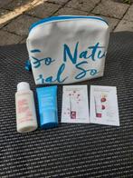 Toilettasje met Clarins producten, Sieraden, Tassen en Uiterlijk, Uiterlijk | Gezichtsverzorging, Ophalen of Verzenden, Nieuw