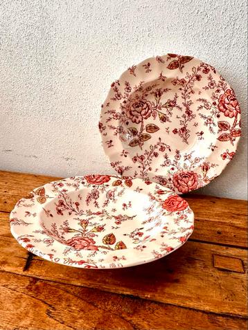 2x Johnson Brothers Rose Chintz Pink Serviesstukken beschikbaar voor biedingen