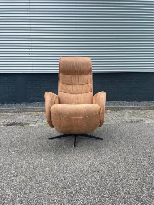 Nette moderne cognac bruine relax fauteuil / relaxstoel, Huis en Inrichting, Fauteuils, Ophalen