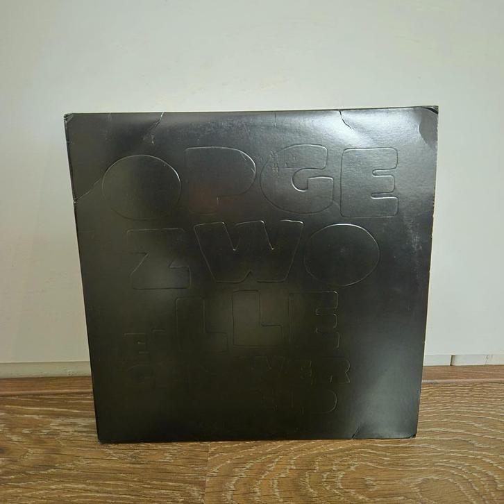 Opgezwolle - Eigen Wereld First Press - Eerste druk, Cd's en Dvd's, Vinyl | Hiphop en Rap, Zo goed als nieuw, 2000 tot heden, Overige formaten