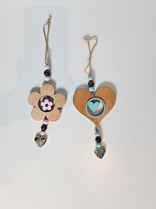 Houten Hangers - Bloem & Hart - Set van 2, Huis en Inrichting, Woonaccessoires | Overige, Nieuw, Ophalen