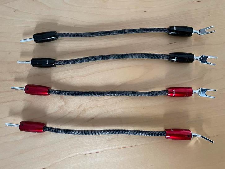 WEL Signature luidspreker jumpers, Audio, Tv en Foto, Audiokabels en Televisiekabels, Zo goed als nieuw, Luidsprekerkabel, Minder dan 2 meter