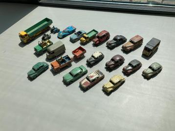 Verzameling Dinky Toys in mooi bespeelde staat  beschikbaar voor biedingen