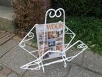 Vintage KRANTENBAK LECTUURBAK wit smeedijzer 48 cm. lang, Huis en Inrichting, Woonaccessoires | Krantenbakken en Lectuurbakken