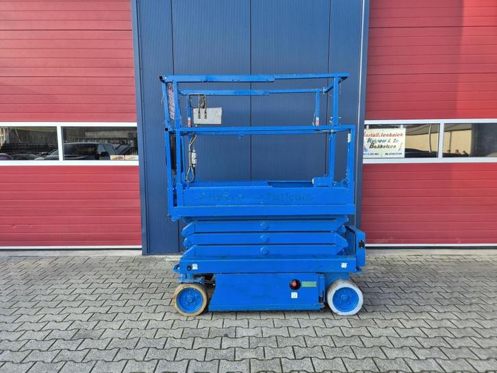 SKYJACK SJ3219 SCHAAR HOOGWERKER 8 METER WERKHOOGTE BJ2012, Zakelijke goederen, Machines en Bouw | Liften, Steigers en Ladders