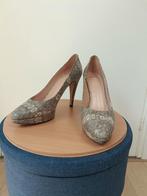 Pumps van Hugo Boss maat 40, Ophalen of Verzenden, Zo goed als nieuw, Overige kleuren