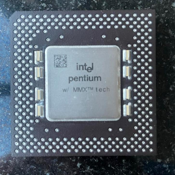 Intel pentium 1 processor SL27J, Computers en Software, Processors, Gebruikt, Overige, Minder dan 2 Ghz, Ophalen of Verzenden