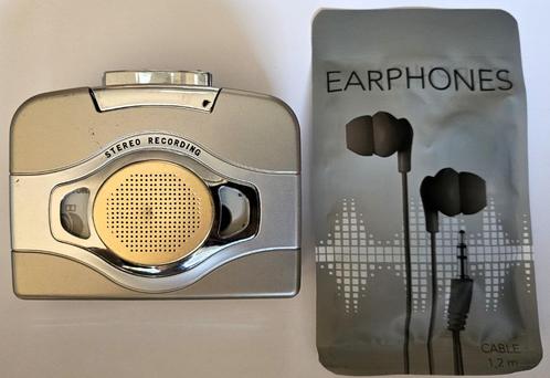 Walkman/recorder met ingebouwde luidspreker + oortelefoon, Audio, Tv en Foto, Walkmans, Discmans en Minidiscspelers, Walkman, Ophalen of Verzenden