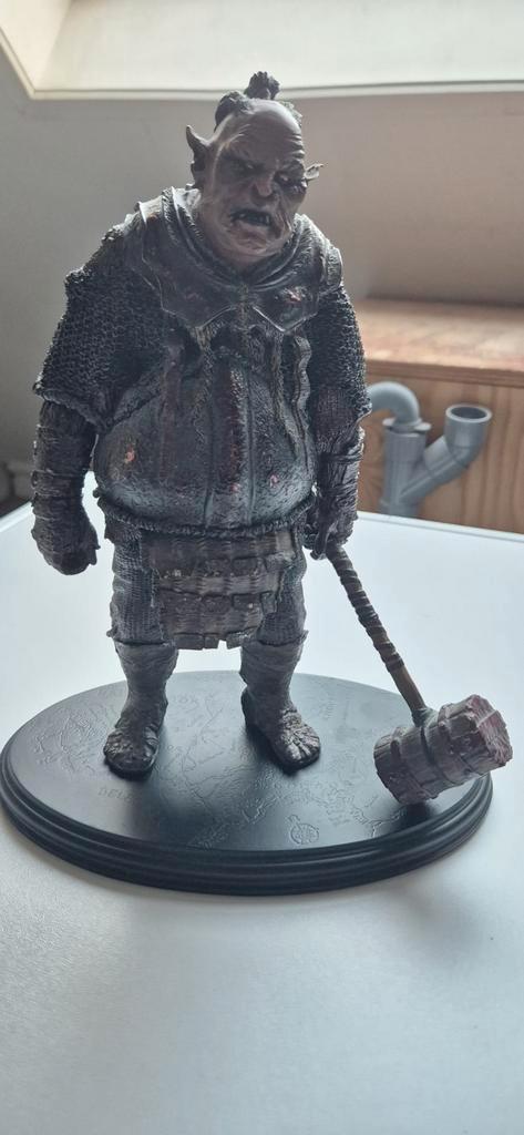 Sideshow Weta Orc Brute Statue LOTR, Verzamelen, Dierenverzamelingen, Gebruikt, Beeldje of Figuurtje, Overige soorten, Ophalen