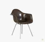 Eames armstoel DAR met fiberglass kuip bruin Herman Miller, Huis en Inrichting, Stoelen, Ophalen, Gebruikt, Bruin, Eén