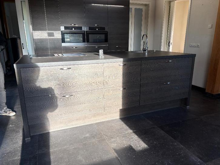 Keuken, Huis en Inrichting, Keuken | Complete keukens, Gebruikt, Dubbelwandige keuken, Bruin, Graniet of Steen, Met kookeiland