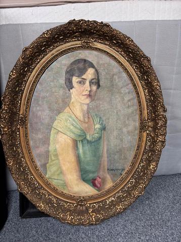 Ovaal portret schilderij van een dame. beschikbaar voor biedingen