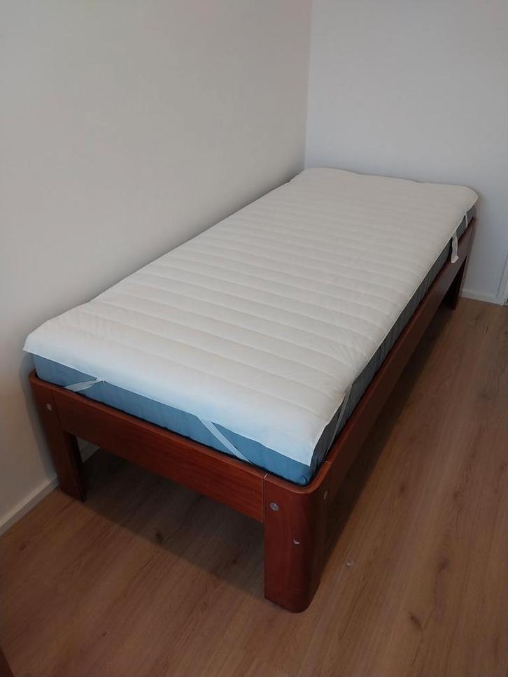 Auping 1-persoonsbed + nieuw matras, Huis en Inrichting, Slaapkamer | Bedden, Zo goed als nieuw, Eenpersoons, 90 cm, 200 cm, Hout