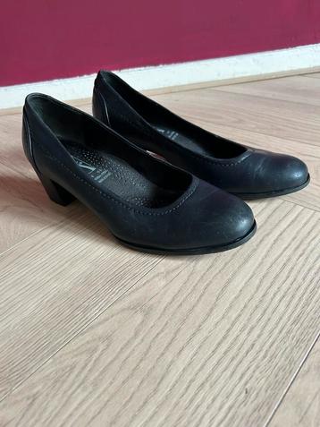 Stewardess medicus schoenen beschikbaar voor biedingen