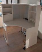 Ikea Micke Hoekbureau (nauwelijks gebruikt), Huis en Inrichting, Ophalen, Zo goed als nieuw, Bureau