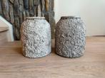 PTMD bloempotten vaas 2 stuks rustieke betonlook steenlook, Ophalen, Overige materialen, Overige kleuren, Zo goed als nieuw
