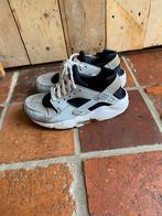 Nike Air Huarache maat 35, Kinderen en Baby's, Kinderkleding | Schoenen en Sokken, Gebruikt, Jongen of Meisje, Schoenen, Ophalen of Verzenden
