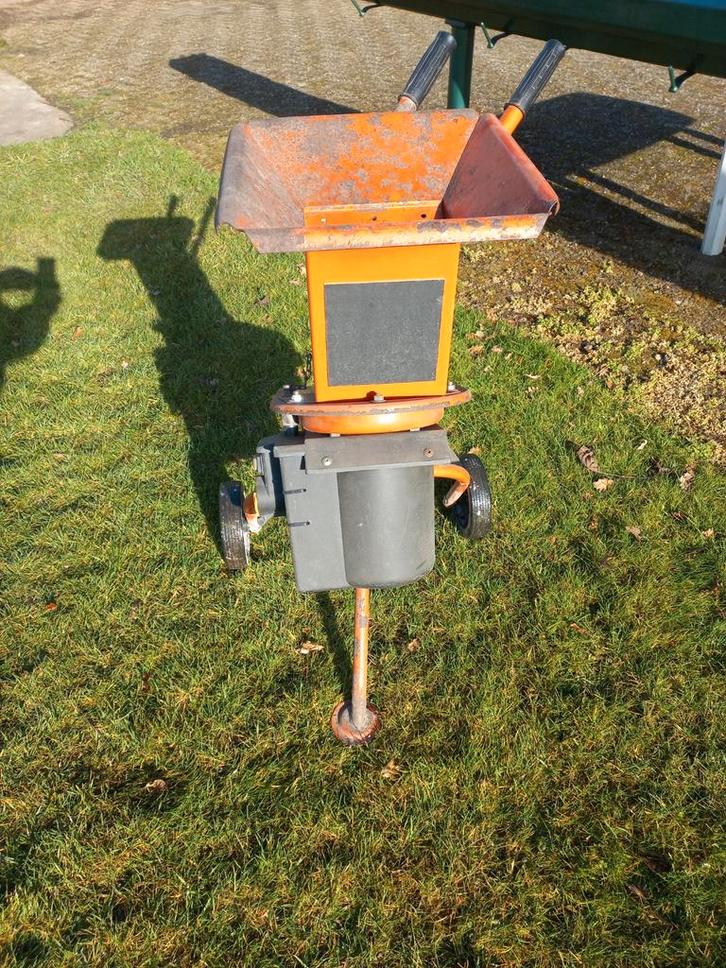 Versnipperaar, hakselaar 230V, Tuin en Terras, Hakselaars, Gebruikt, Ophalen