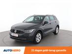 Volkswagen Tiguan 1.5 TSI Life FC35780 (bj 2022, automaat), Auto's, Volkswagen, Stof, 4 cilinders, 75 €/maand, Grijs