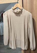 Beige plisse blouse met kraagje, Ophalen of Verzenden, Zo goed als nieuw, Maat 36 (S), Beige