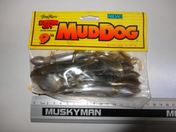 Kunstaas: Lunker City Mud Dog 9 inch shads beschikbaar voor biedingen
