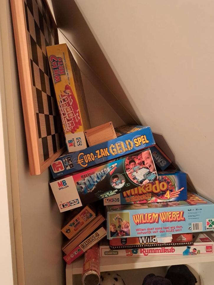 Diverse (bord) spellen + kindersjoelbak, Hobby en Vrije tijd, Gezelschapsspellen | Bordspellen, Gebruikt, Vijf spelers of meer