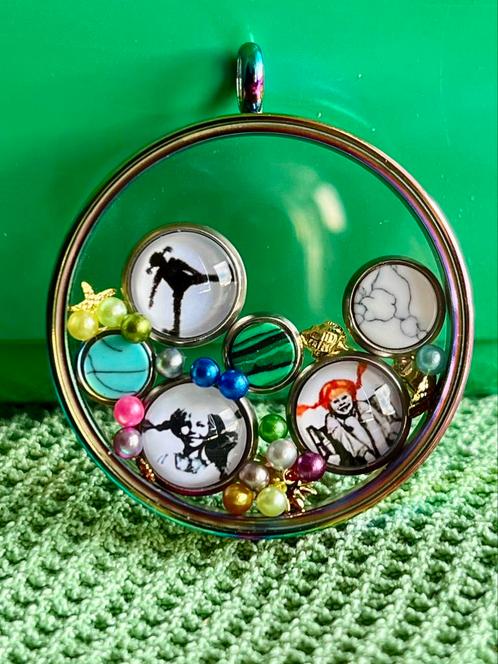 Floating Locket rvs (regenboogkleuren)  Pippi Langkous sfeer, Sieraden, Tassen en Uiterlijk, Kettinghangers, Nieuw, Overige materialen